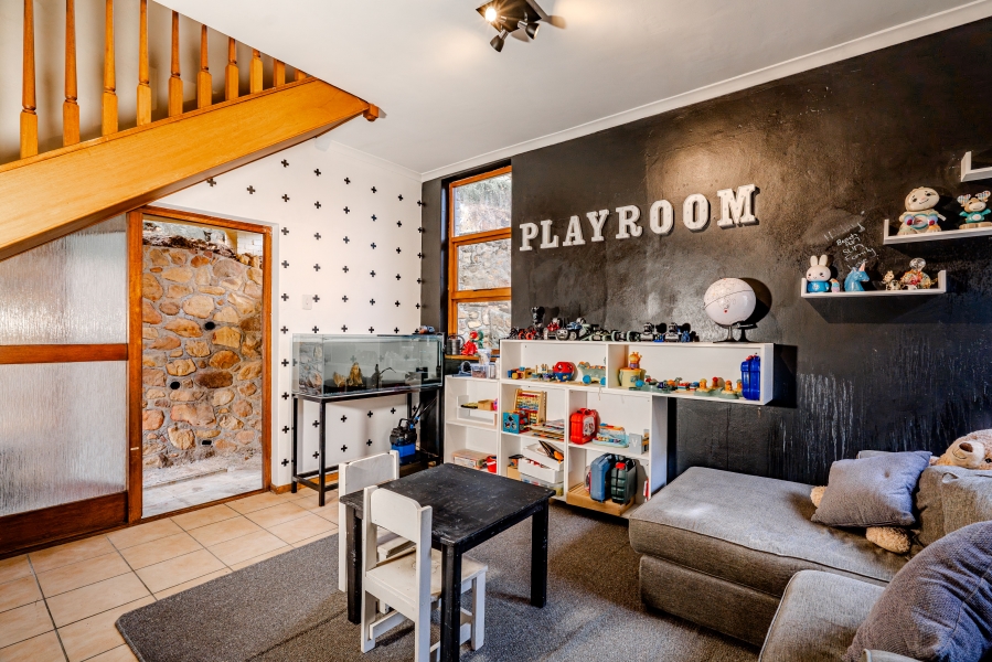 5 Bedroom Property for Sale in Camps Bay Western Cape